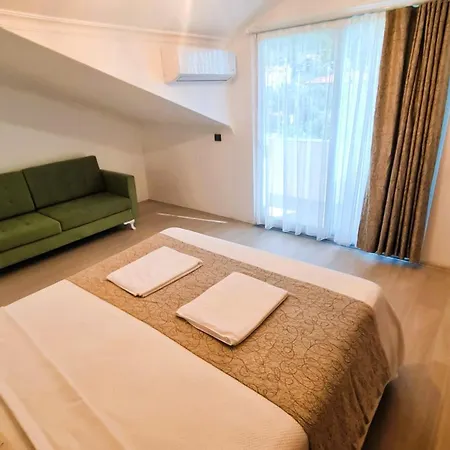 The Tulip Teras Appartement